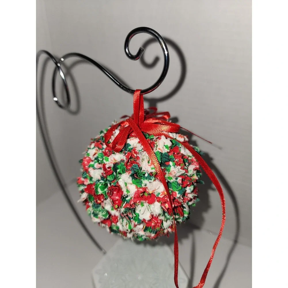 Handmade Vintage Christmas Tree Ornament Rag Ball Tattered Fabric‎